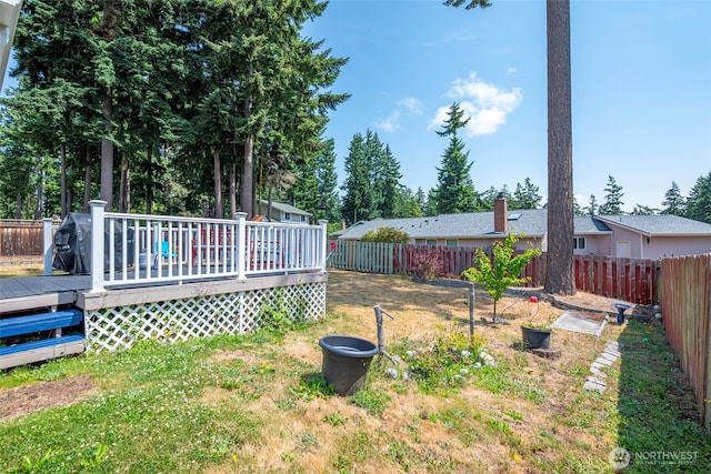 538 NW Ensign Dr, Oak Harbor, WA 98277 - fenced backyard with a deck
