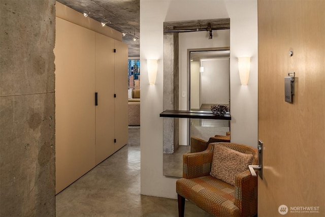 2125 1st Ave Unit 3003, Seattle, WA 98121 - hall with concrete floors