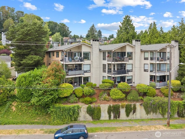 2636 22nd Ave W Unit 101, Seattle, WA 98199 - view of building exterior
