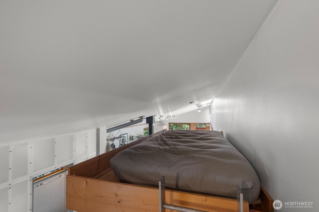 11230 Asta Ln SW, Vashon, WA 98070 - bedroom with lofted ceiling