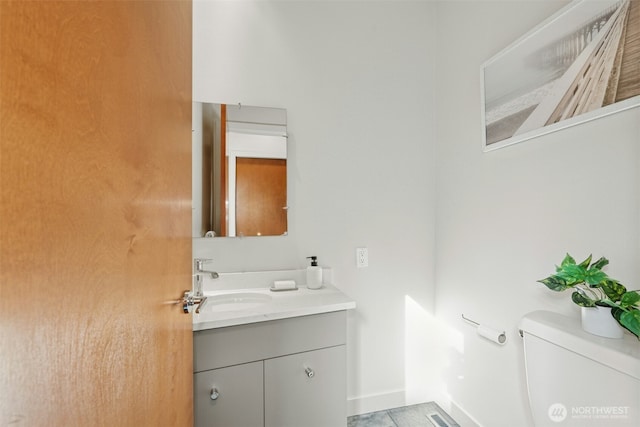 8812 NE 117th Pl, Kirkland, WA 98034 - half bath with vanity and toilet