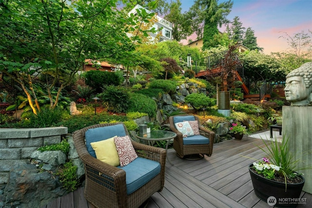 8812 NE 117th Pl, Kirkland, WA 98034 - view of deck at dusk