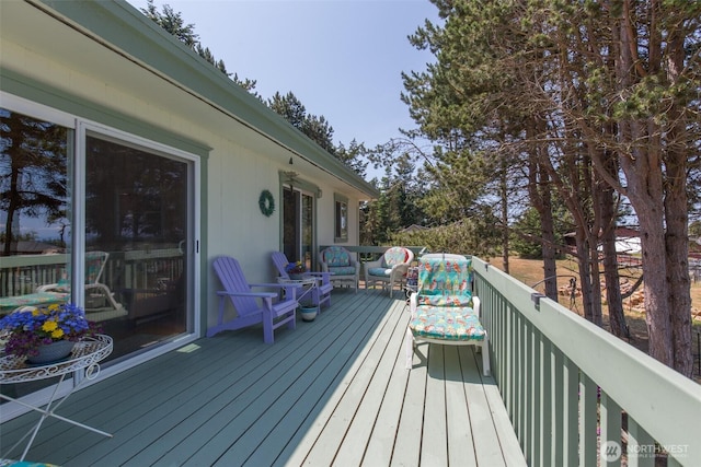 215 Amber Ln, Sequim, WA 98382 - deck featuring an outdoor hangout area