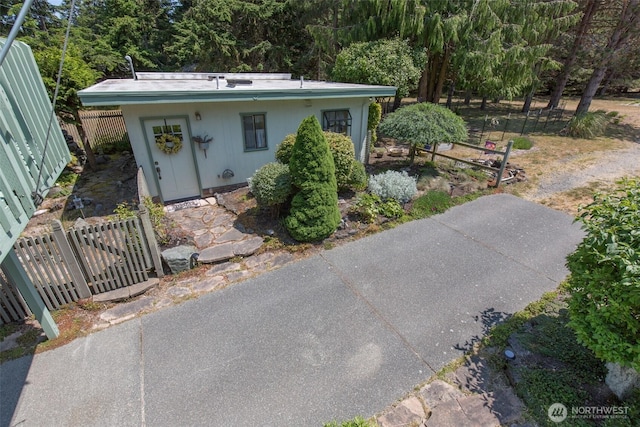 215 Amber Ln, Sequim, WA 98382 - view of side of home