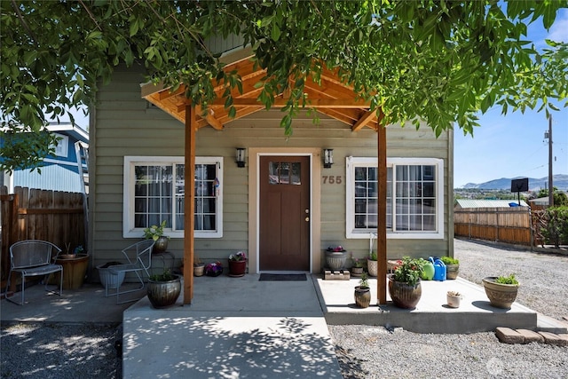 755 S Chelan Ave, Wenatchee, WA 98801 - view of exterior entry featuring a patio area