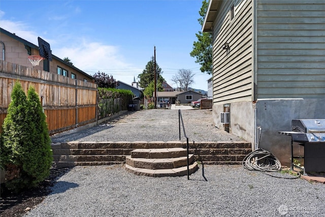 755 S Chelan Ave, Wenatchee, WA 98801 - view of yard