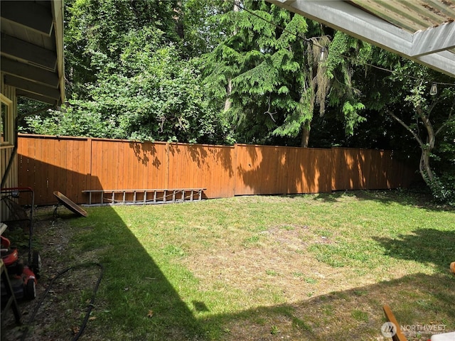 1208 NE 110th St, Seattle, WA 98125 - view of fenced backyard