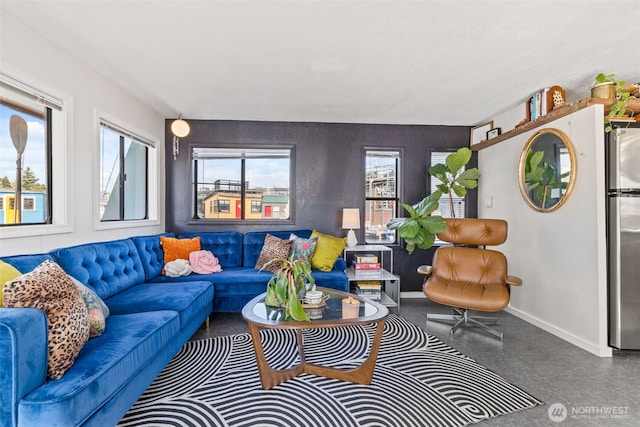 2401 N Northlake Way Unit F6, Seattle, WA 98103 - living area featuring baseboards