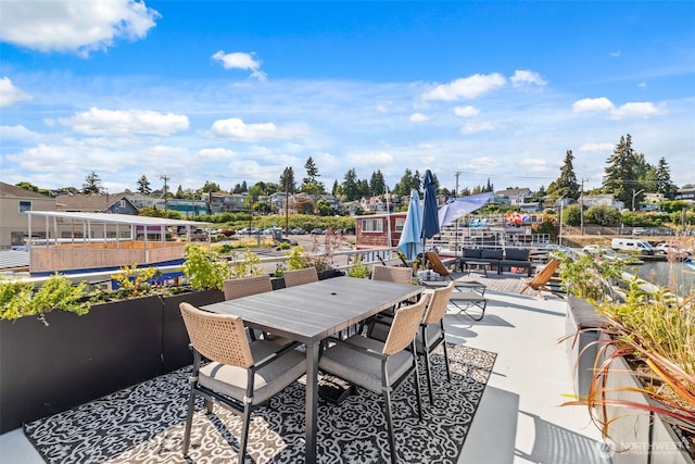 2401 N Northlake Way Unit F6, Seattle, WA 98103 - view of patio / terrace with outdoor dining area
