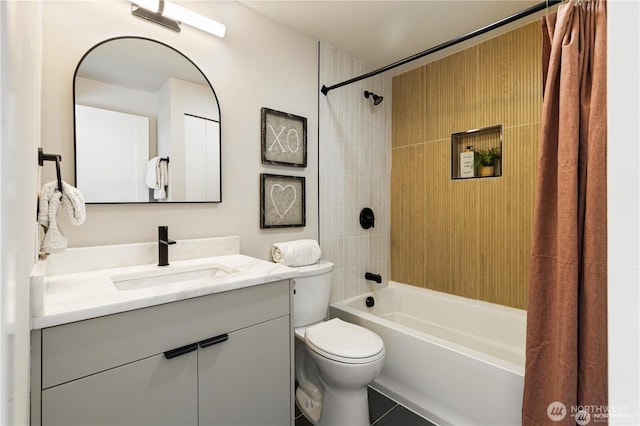 18510 NE 15th Pl, Bellevue, WA 98008 - full bathroom with shower / bath combination with curtain and vanity