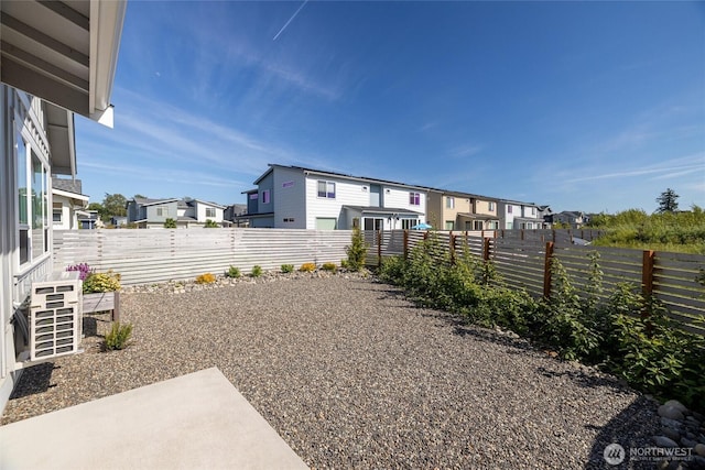 707 Northview St, Bellingham, WA 98226 - fenced backyard with a residential view and a patio