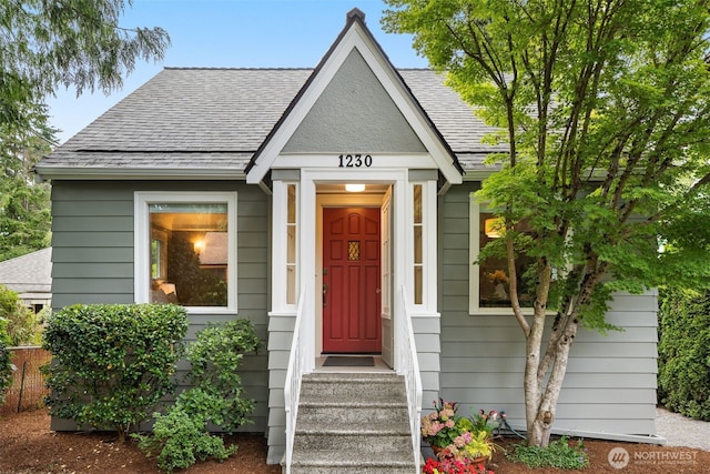 1230 NE 100th St, Seattle, WA 98125 - view of front of home featuring a shingled roof