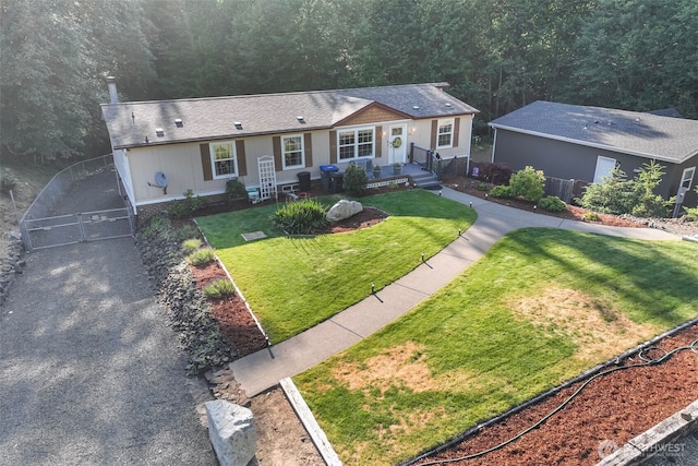 121 E Willapa Rd, Shelton, WA 98584 - ranch-style home with a gate and a front yard