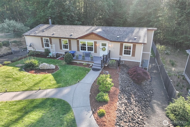 121 E Willapa Rd, Shelton, WA 98584 - ranch-style house featuring roof with shingles and a view of trees