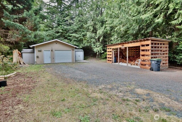 140 Fleming Dr, Sequim, WA 98382 - detached garage featuring driveway