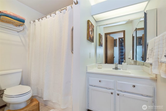 3400 Narrows View Ln NE Unit 204, Bremerton, WA 98310 - full bathroom with vanity and curtained shower