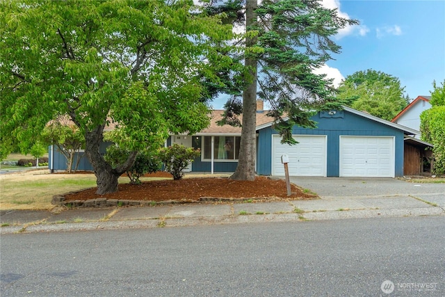 2530 SW 325th Pl, Federal Way, WA 98003 - view of front of home featuring an attached garage and concrete driveway