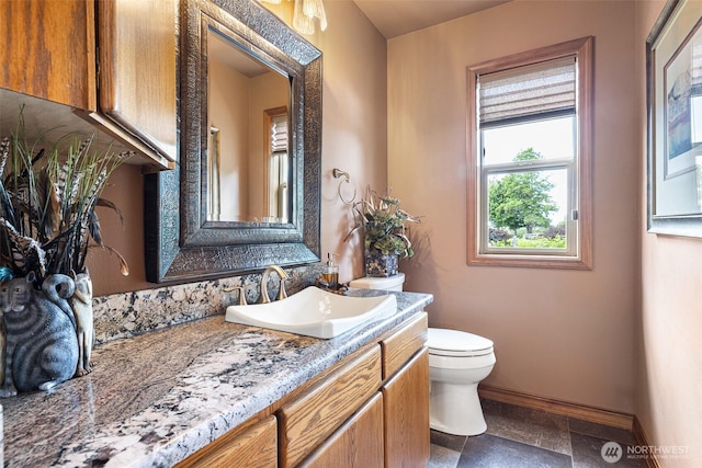 78718 Echols Rd, Hermiston, OR 97838 - bathroom with toilet and vanity