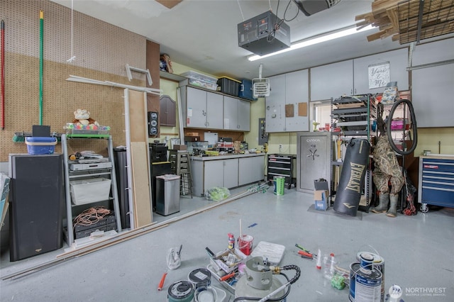 218 Holly Ln, Cosmopolis, WA 98537 - garage with a heating unit