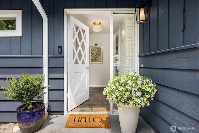 10430 NE Cascade St, Bainbridge Island, WA 98110 - doorway to property
