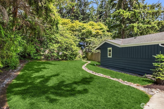 10430 NE Cascade St, Bainbridge Island, WA 98110 - view of green lawn