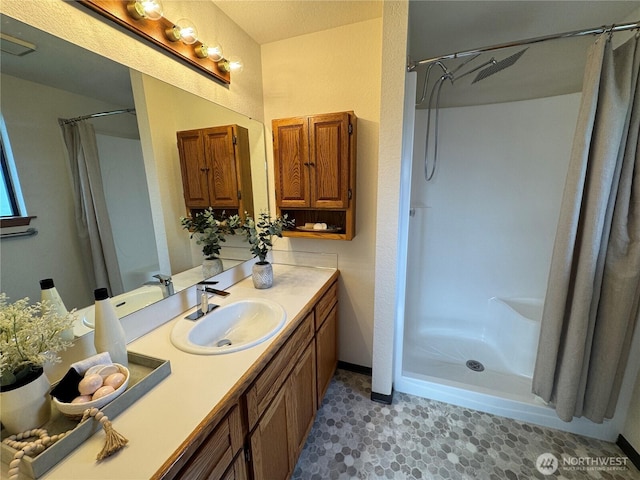 18509 22nd Ave E, Tacoma, WA 98445 - full bathroom with curtained shower and vanity