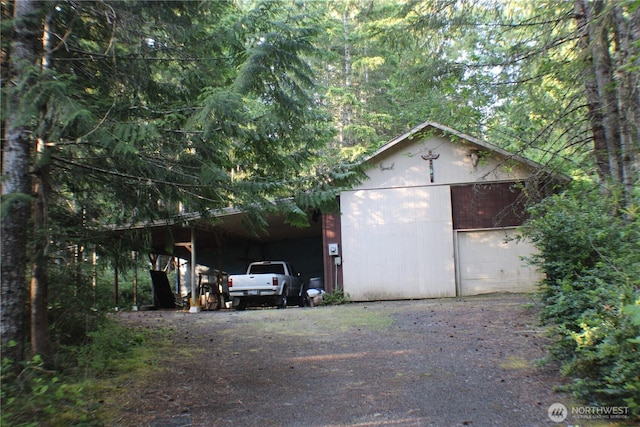 33 N Dow Mountain Pl, Hoodsport, WA 98548 - view of outbuilding featuring driveway