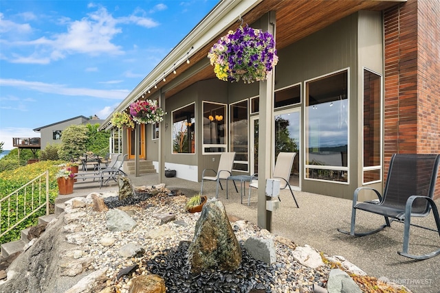 21553 1st Ct S, Normandy Park, WA 98198 - view of patio / terrace