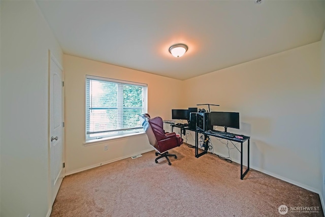 816 Cherry Ave, Sumner, WA 98390 - carpeted office with baseboards