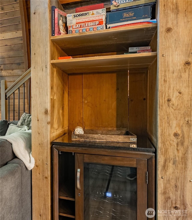 14001 Welcome Rd, Glacier, WA 98244 - detailed view of wooden walls