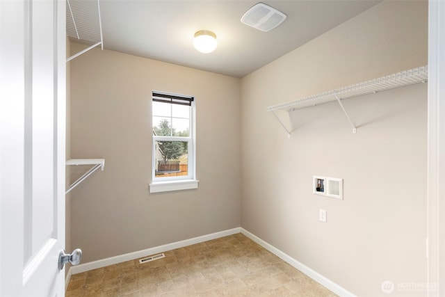 6372 Juanita Cir NE, Bremerton, WA 98311 - laundry area with hookup for a washing machine and baseboards