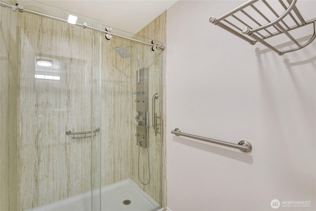 7001 Palm Ln, Anacortes, WA 98221 - bathroom featuring a stall shower