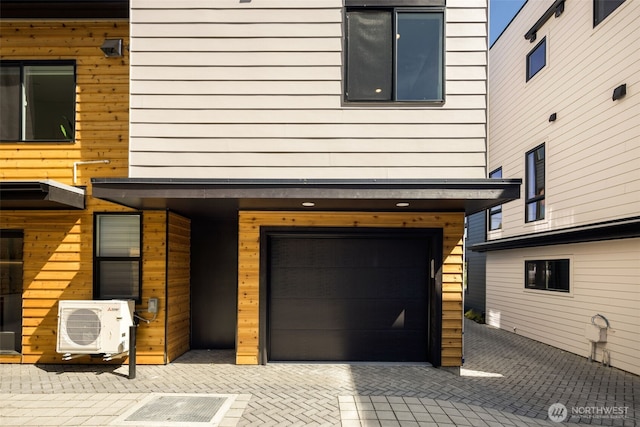 9217B 14th Ave NW, Seattle, WA 98117 - view of garage