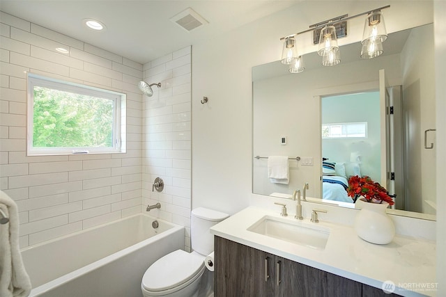 2904 W Bertona St, Seattle, WA 98199 - full bathroom featuring shower / bathtub combination, vanity, and ensuite bathroom