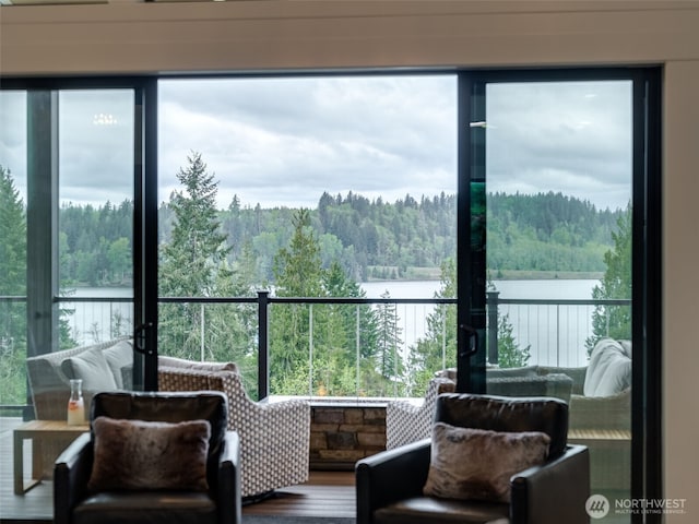 168 Lakeside Dr, Mossyrock, WA 98564 - living area with a view of trees and a water view