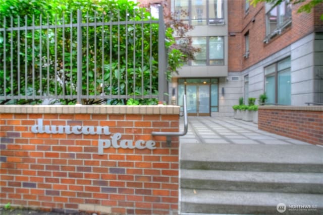 4547 8th Ave NE Unit 209, Seattle, WA 98105