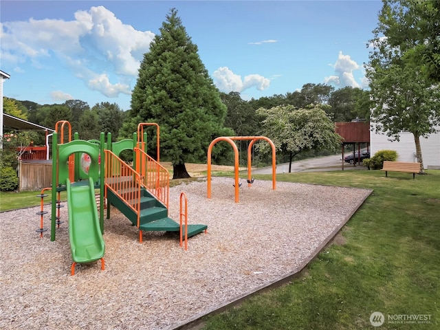 8415 15th Ave SE, Olympia, WA 98513 - community play area featuring a lawn