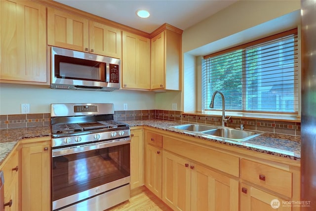 132 N 101st St, Seattle, WA 98133 - photo 14