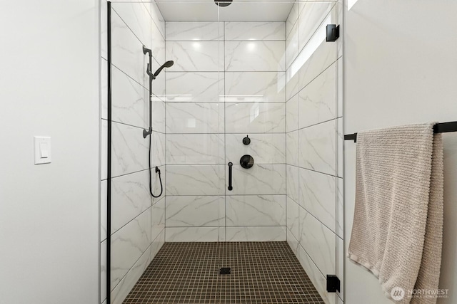 4119 Wallingford Ave N Unit C, Seattle, WA 98103 - full bathroom featuring a stall shower