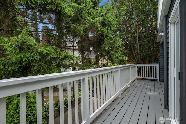 1222 6th Ave N, Seattle, WA 98109 - view of wooden terrace