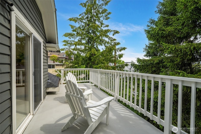 1222 6th Ave N, Seattle, WA 98109 - view of balcony