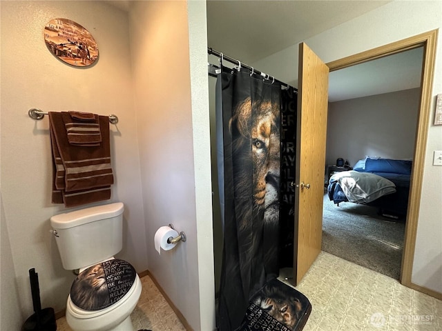 15015 105th Ave SE, Yelm, WA 98597 - bathroom featuring a shower with curtain and ensuite bath