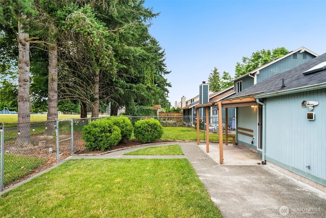 1116 30th St NE, Auburn, WA 98002 - view of yard featuring a patio