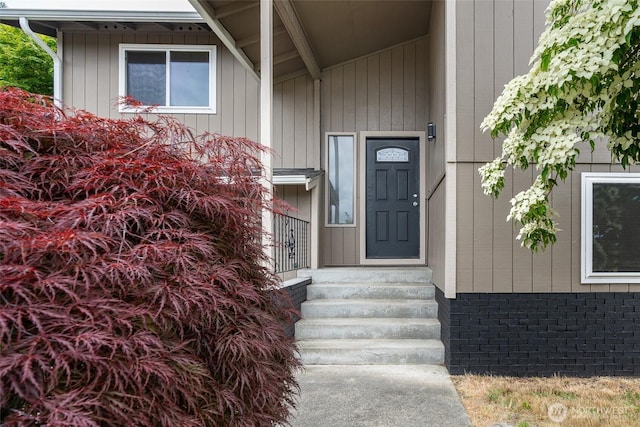 3918 Commencement Bay Dr, Tacoma, WA 98407 - property entrance