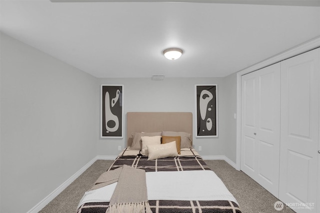 8410 9th Ave SW, Seattle, WA 98106 - bedroom featuring carpet flooring and a closet