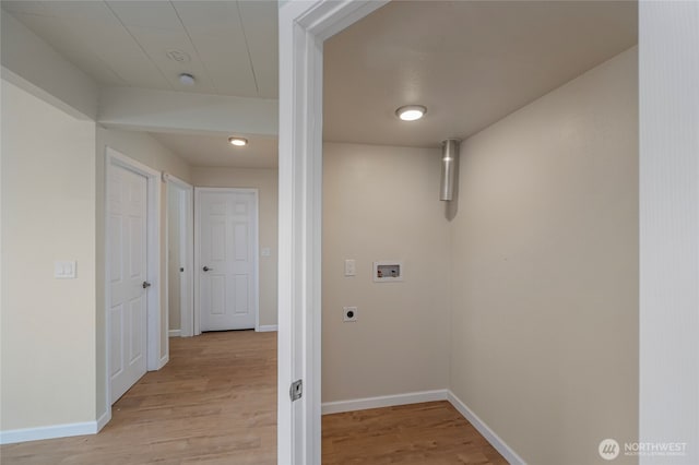 2117 S Majestic Dr, East Wenatchee, WA 98802 - laundry room featuring hookup for a washing machine, electric dryer hookup, and light wood-type flooring