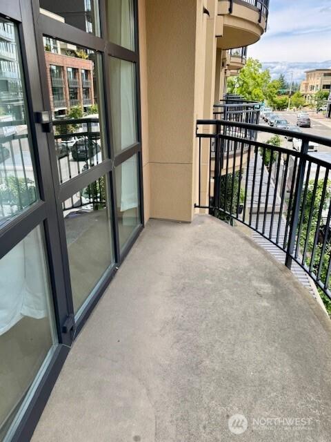 10047 Main St Unit 319, Bellevue, WA 98004 - view of balcony