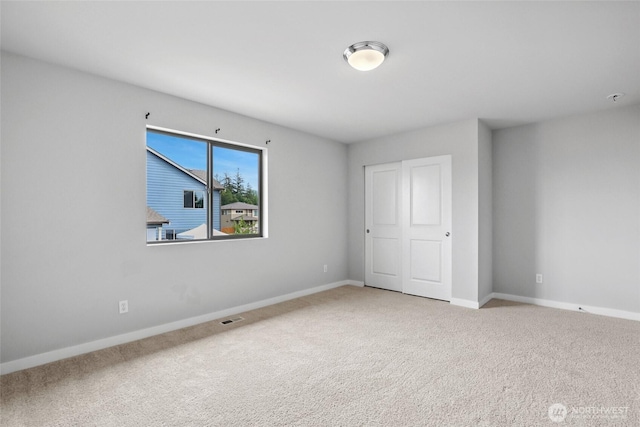 298 Hovey St, Buckley, WA 98321 - unfurnished bedroom featuring carpet floors and baseboards