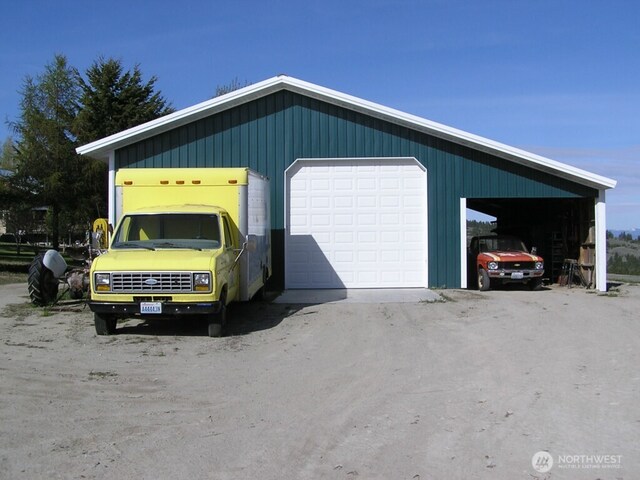 361 Rehmke Rd, Tonasket, WA 98855 - garage with a detached garage