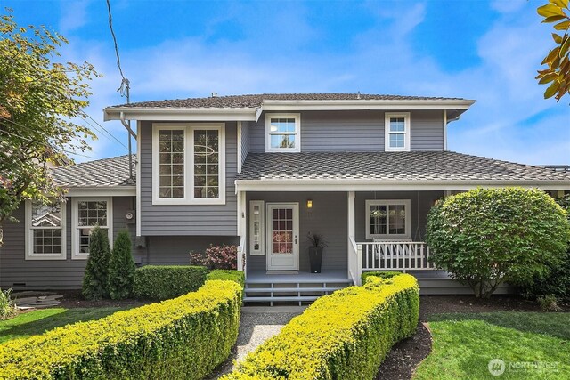 527 16th Ave W, Kirkland, WA 98033 - view of front of property with covered porch
